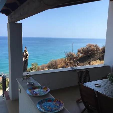 Plaia Degli Uccelli Cefalù